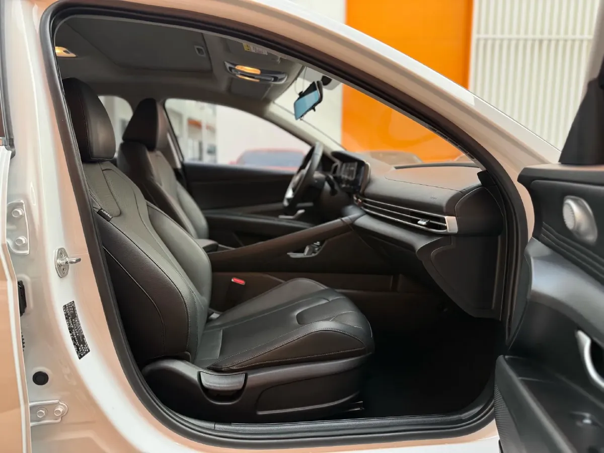 2022 Hyundai Elantra 1.5L 115HP L4 CVT,autocango,china used car exporter,china ev exporter,chinese used car exporter,chinese used ev exporter