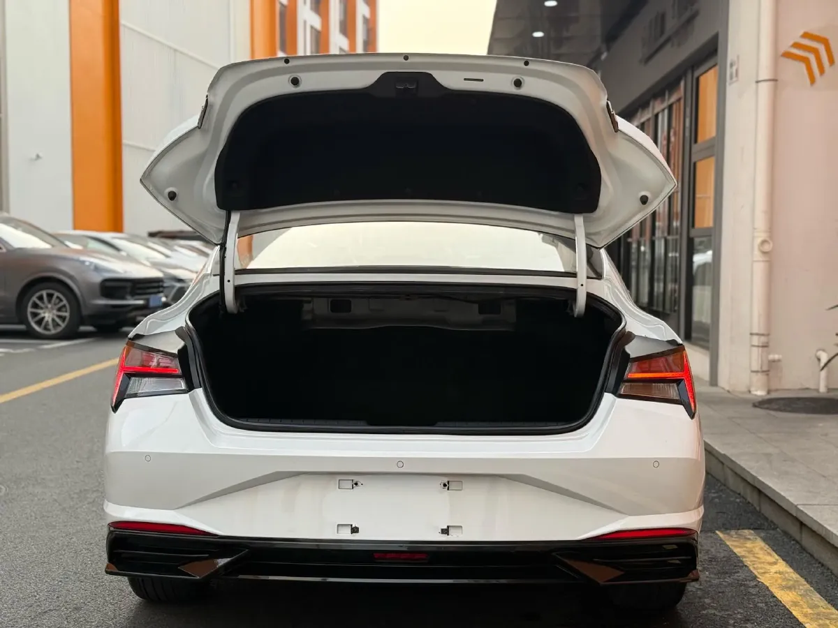 2022 Hyundai Elantra 1.5L 115HP L4 CVT,autocango,china used car exporter,china ev exporter,chinese used car exporter,chinese used ev exporter