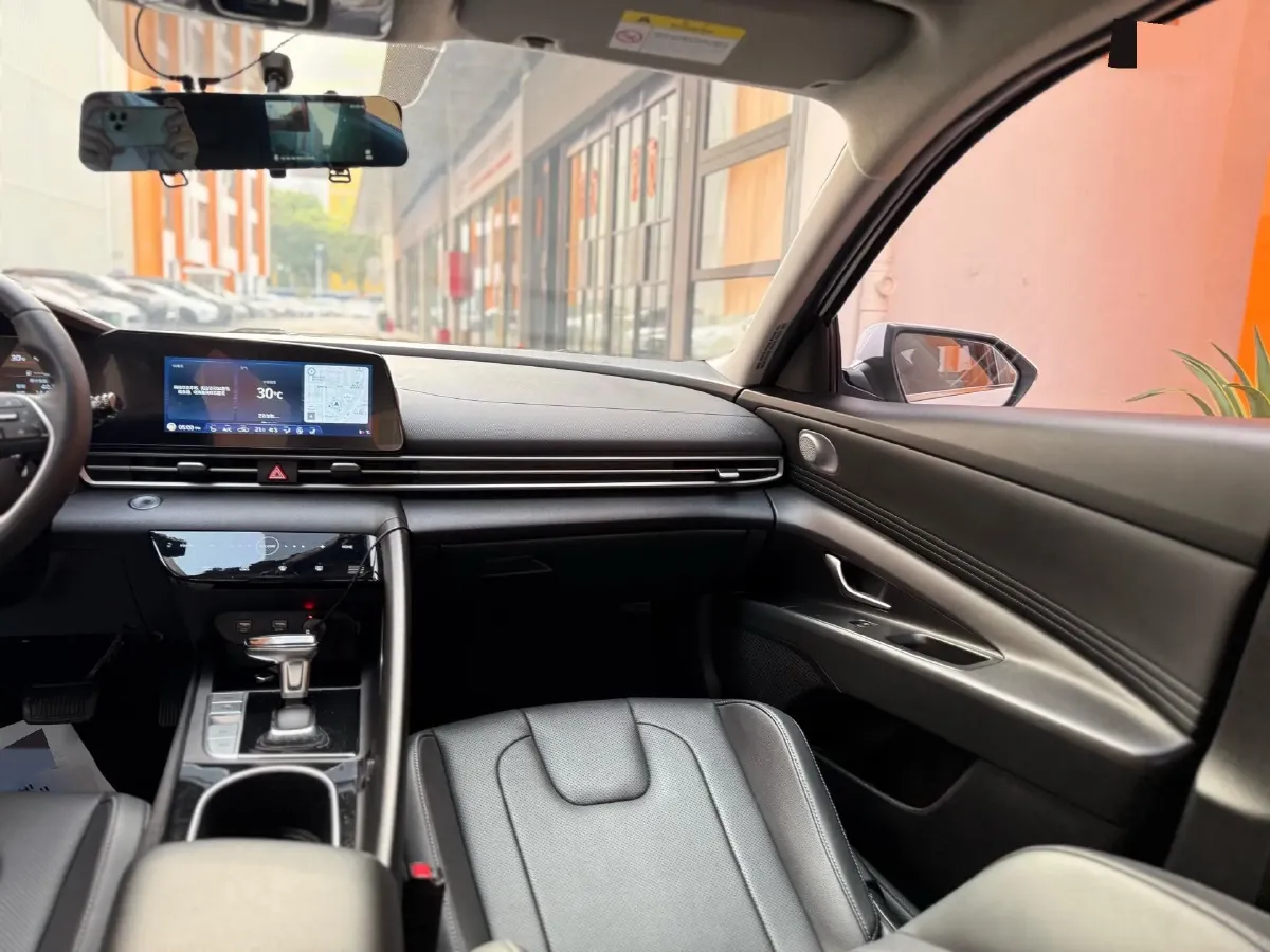 2022 Hyundai Elantra 1.5L 115HP L4 CVT,autocango,china used car exporter,china ev exporter,chinese used car exporter,chinese used ev exporter