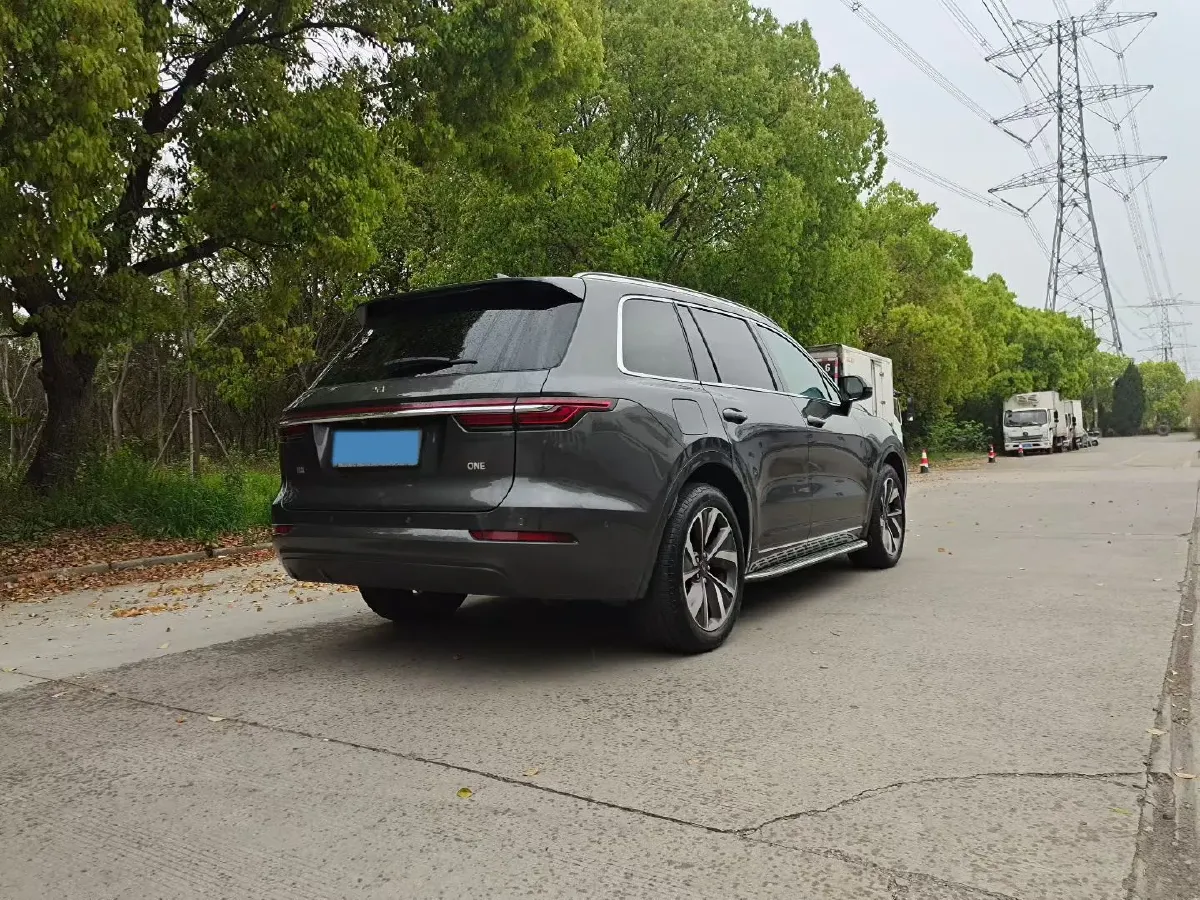 2021 Li ONE Range Extended 131HP REEV 40.5KWH,autocango,china used car exporter,china ev exporter,chinese used car exporter,chinese used ev exporter
