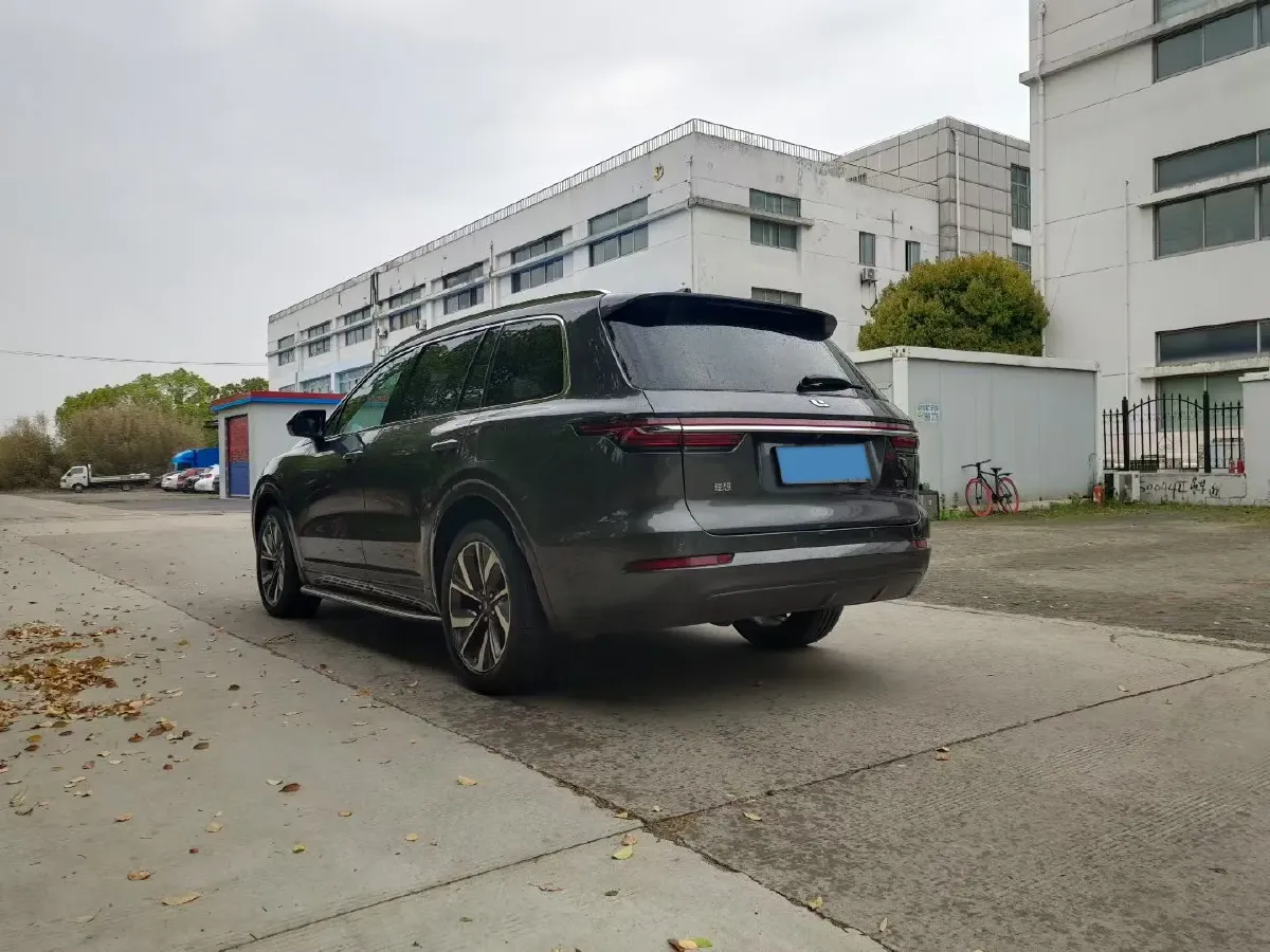 2021 Li ONE Range Extended 131HP REEV 40.5KWH,autocango,china used car exporter,china ev exporter,chinese used car exporter,chinese used ev exporter