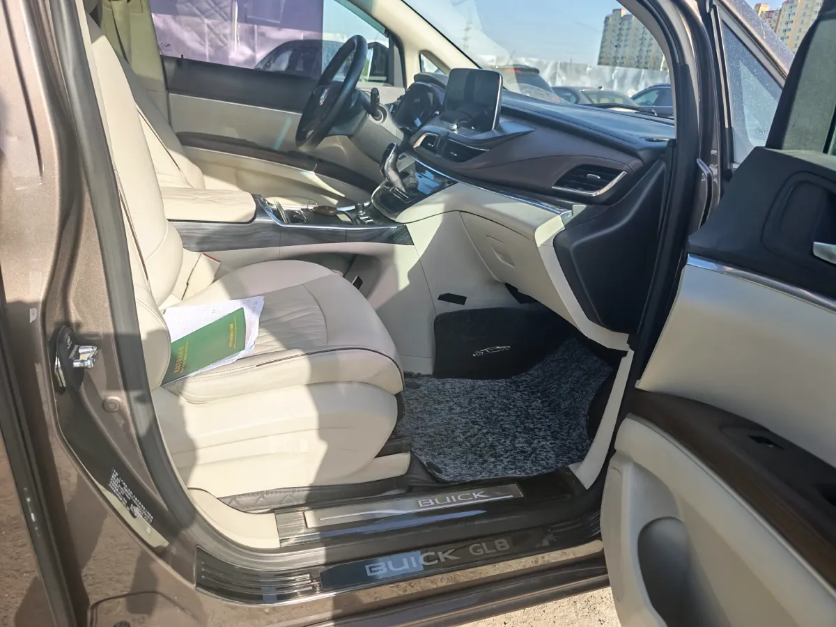 2022 Buick GL8 2.0T 237HP L4 9AT,autocango,china used car exporter,china ev exporter,chinese used car exporter,chinese used ev exporter