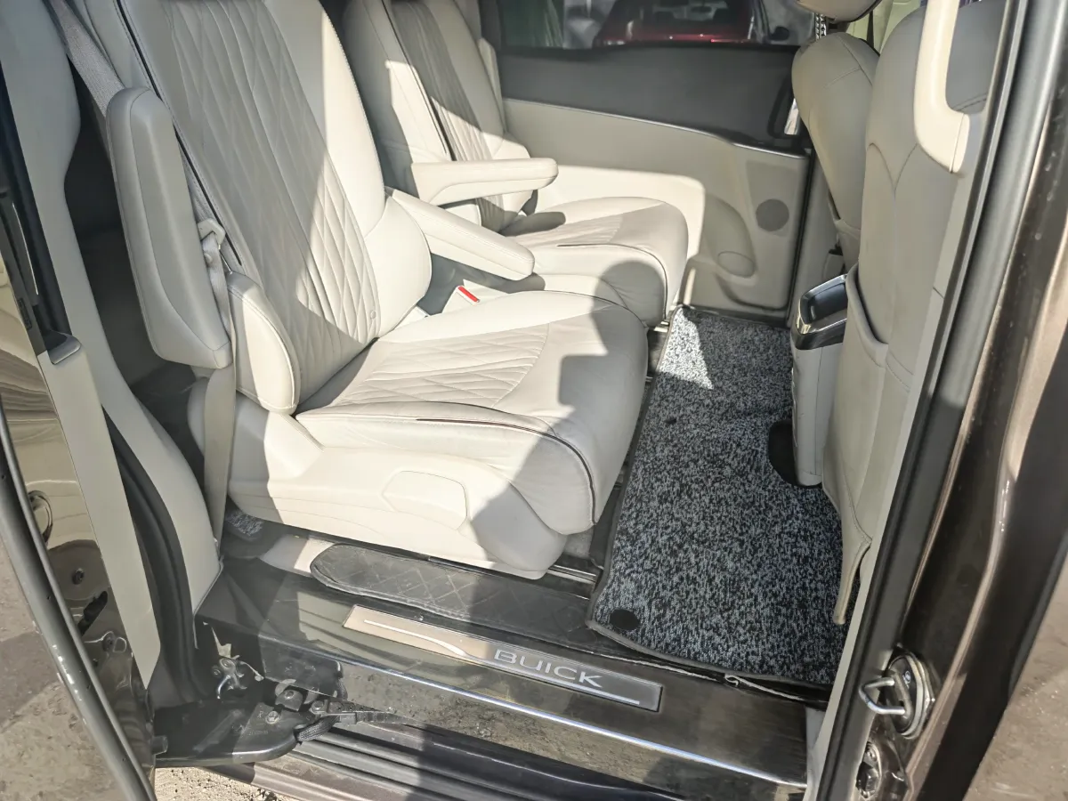 2022 Buick GL8 2.0T 237HP L4 9AT,autocango,china used car exporter,china ev exporter,chinese used car exporter,chinese used ev exporter