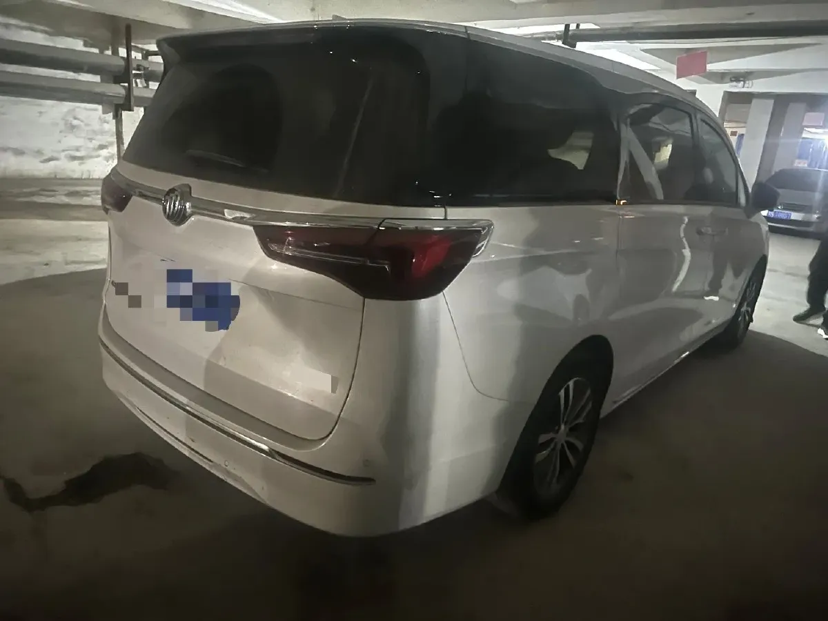 2023 Buick GL8 2.0T 237HP L4 9AT,autocango,china used car exporter,china ev exporter,chinese used car exporter,chinese used ev exporter
