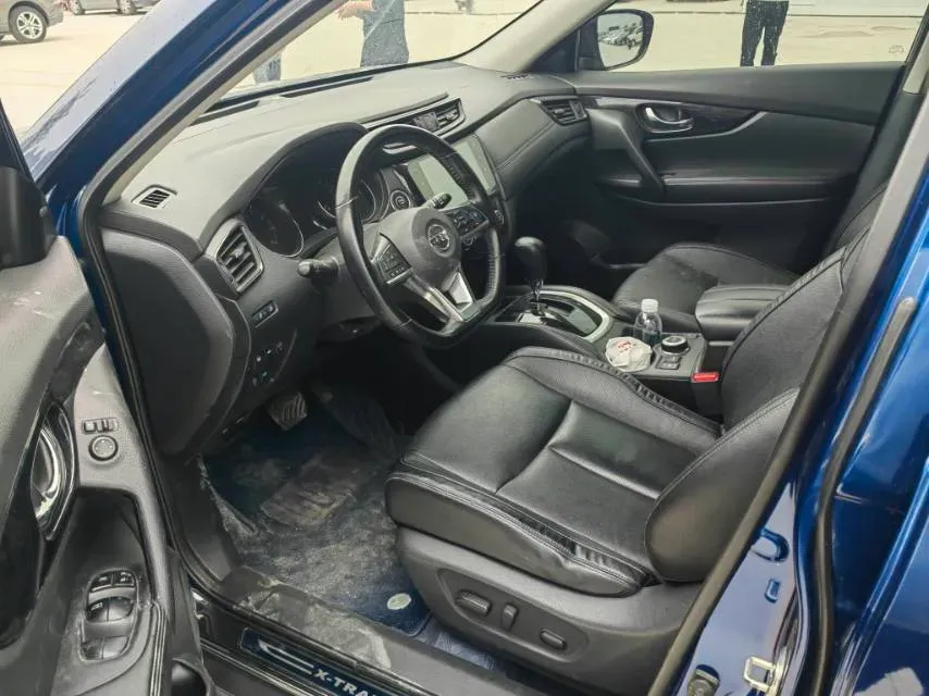 2020 Nissan X-Trail 2.5L 186HP L4 CVT,autocango,china used car exporter,china ev exporter,chinese used car exporter,chinese used ev exporter