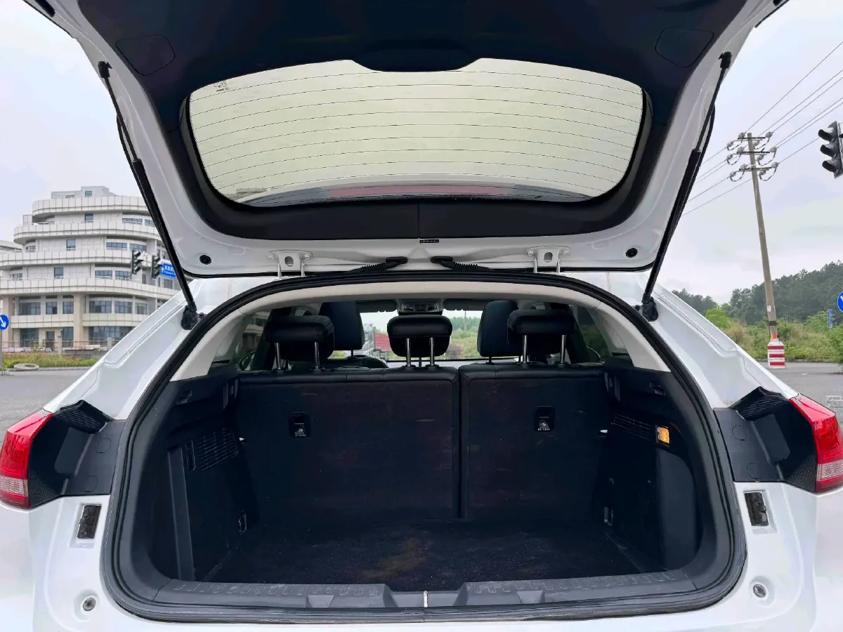 2020 Haval F5 1.5T 169HP L4 7DCT,autocango,china used car exporter,china ev exporter,chinese used car exporter,chinese used ev exporter