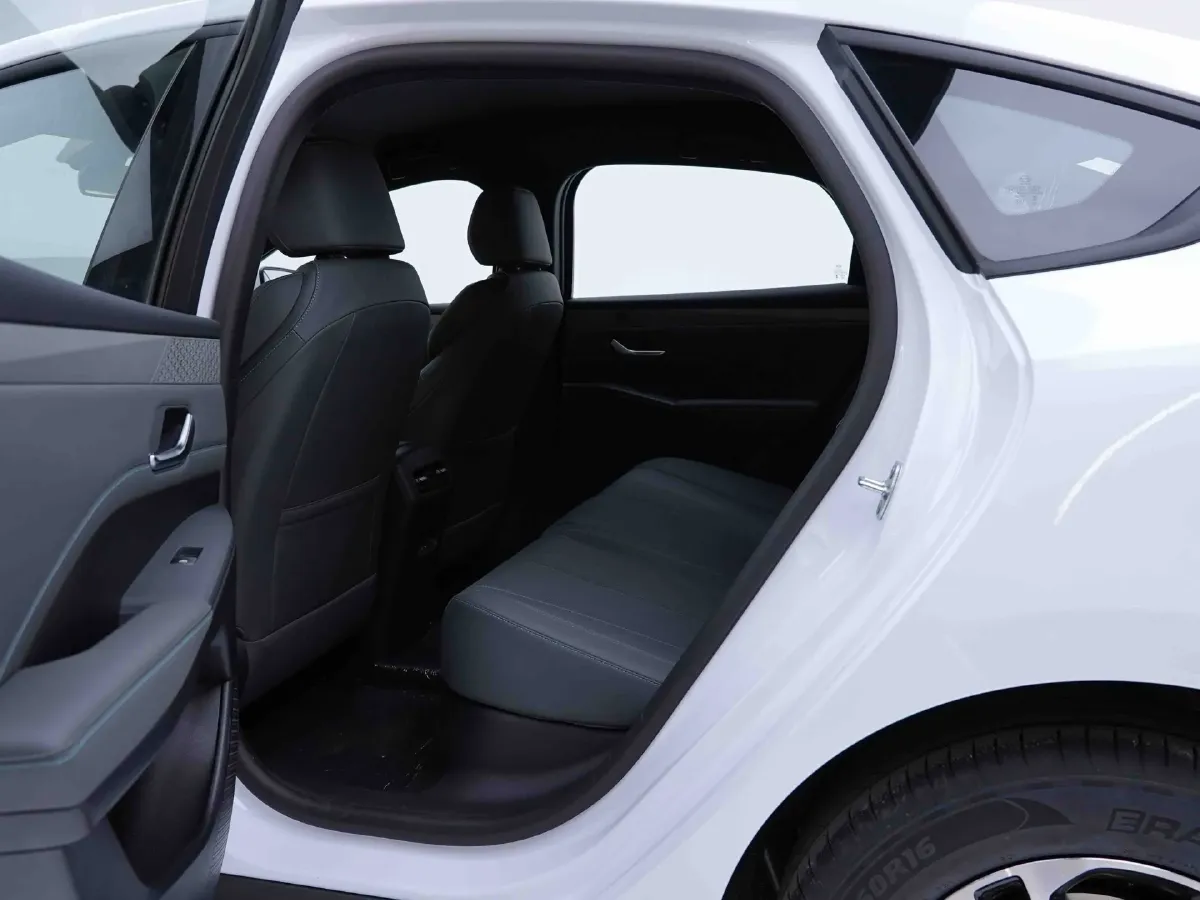 2025 BYD Qin Plus 1.5L 101HP L4 E-CVT PHEV,autocango,china used car exporter,china ev exporter,chinese used car exporter,chinese used ev exporter