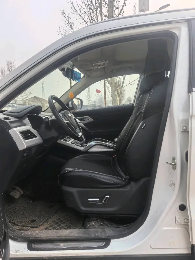 2020 Roewe i6 1.5T 169HP L4 7DCT,autocango,china used car exporter,china ev exporter,chinese used car exporter,chinese used ev exporter