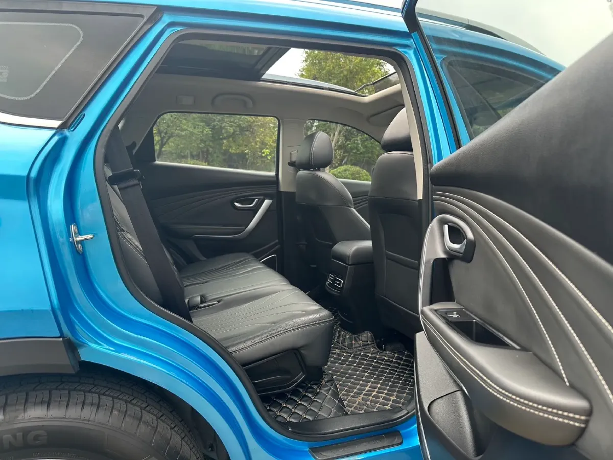 2019 Jetour X70 1.5T 156HP L4 6DCT,autocango,china used car exporter,china ev exporter,chinese used car exporter,chinese used ev exporter