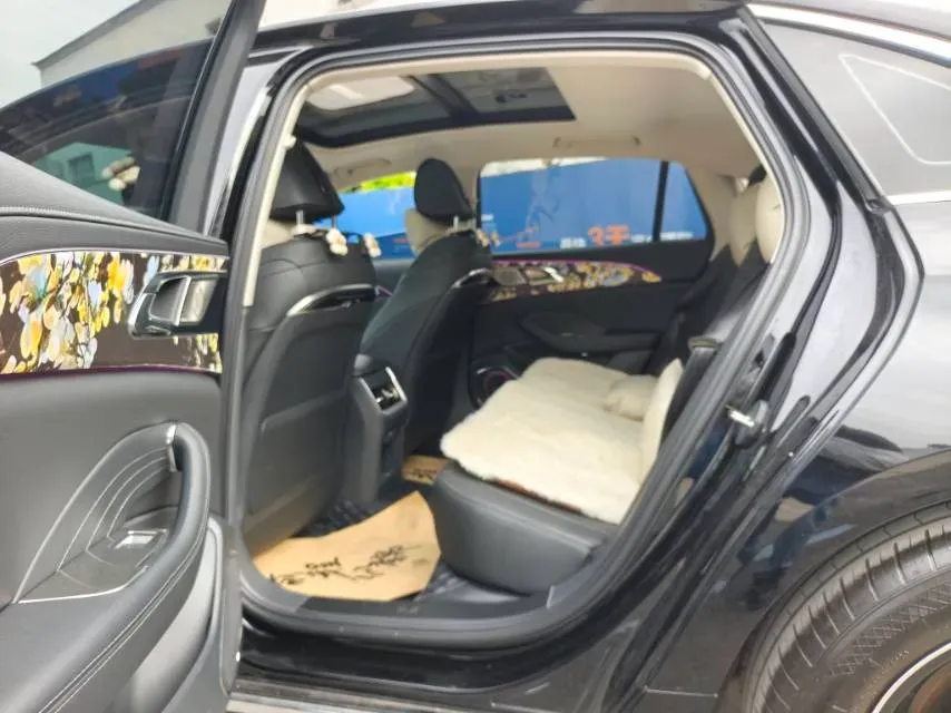 2024 HongQi H5 1.5T 169HP L4 7DCT,autocango,china used car exporter,china ev exporter,chinese used car exporter,chinese used ev exporter