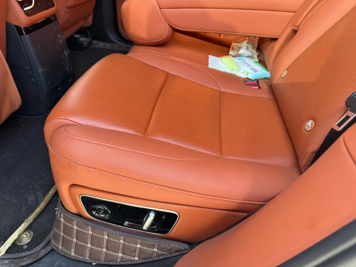 2024 Li L8 Range Extended 154HP REEV 52.3KWH,autocango,china used car exporter,china ev exporter,chinese used car exporter,chinese used ev exporter