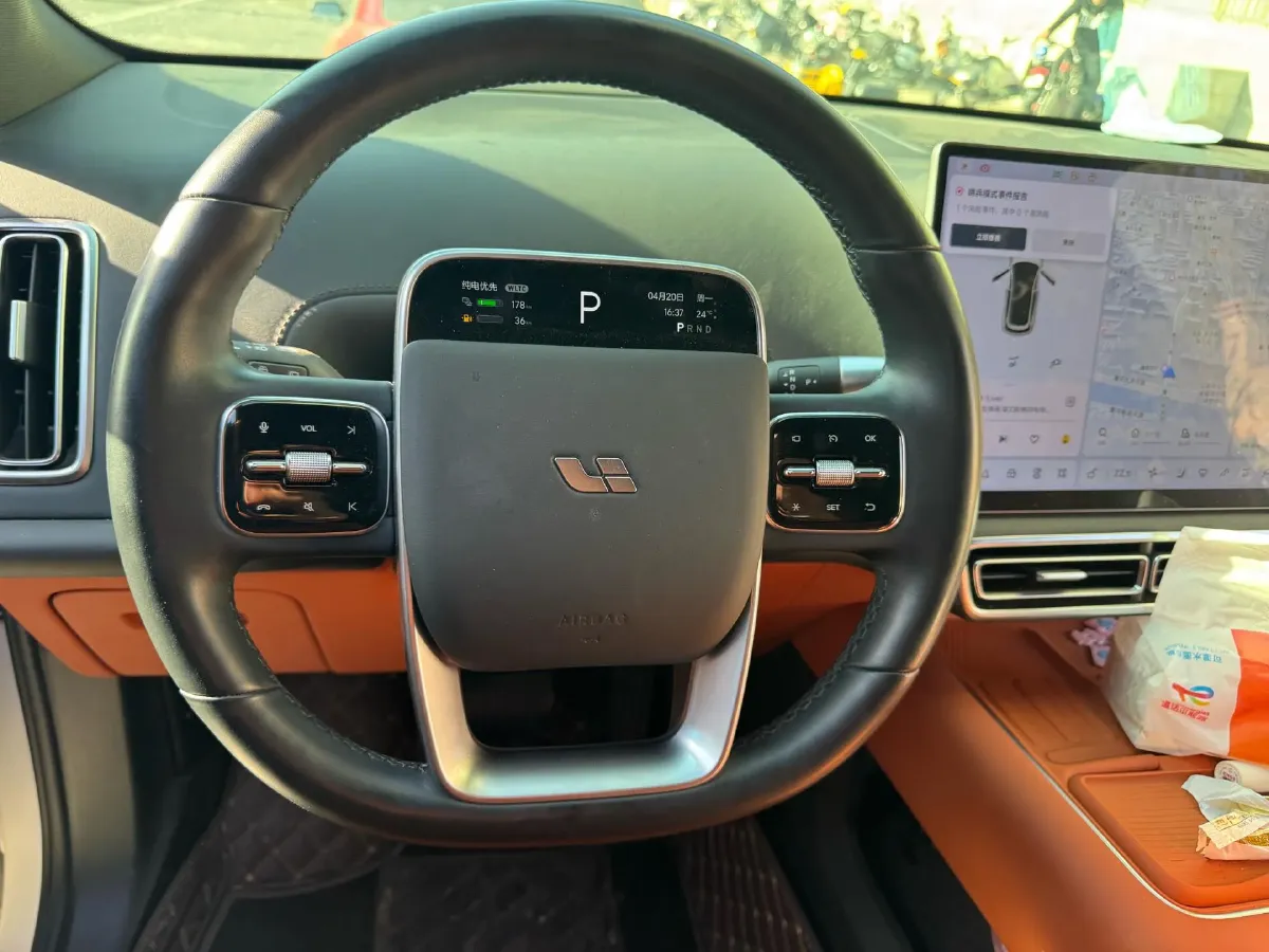 2024 Li L8 Range Extended 154HP REEV 52.3KWH,autocango,china used car exporter,china ev exporter,chinese used car exporter,chinese used ev exporter