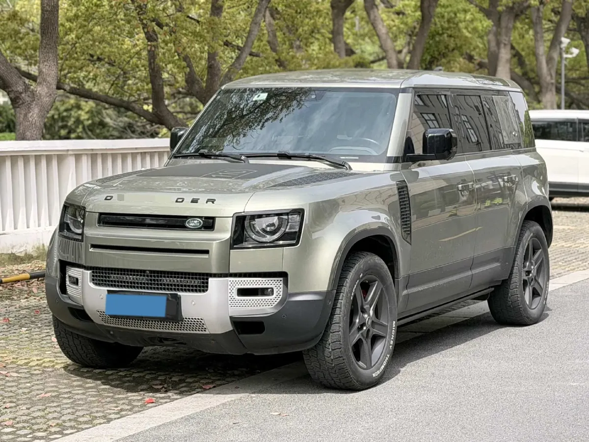 2021 Land Rover Defender 3.0T 400HP L6 8AT,autocango,china used car exporter,china ev exporter,chinese used car exporter,chinese used ev exporter