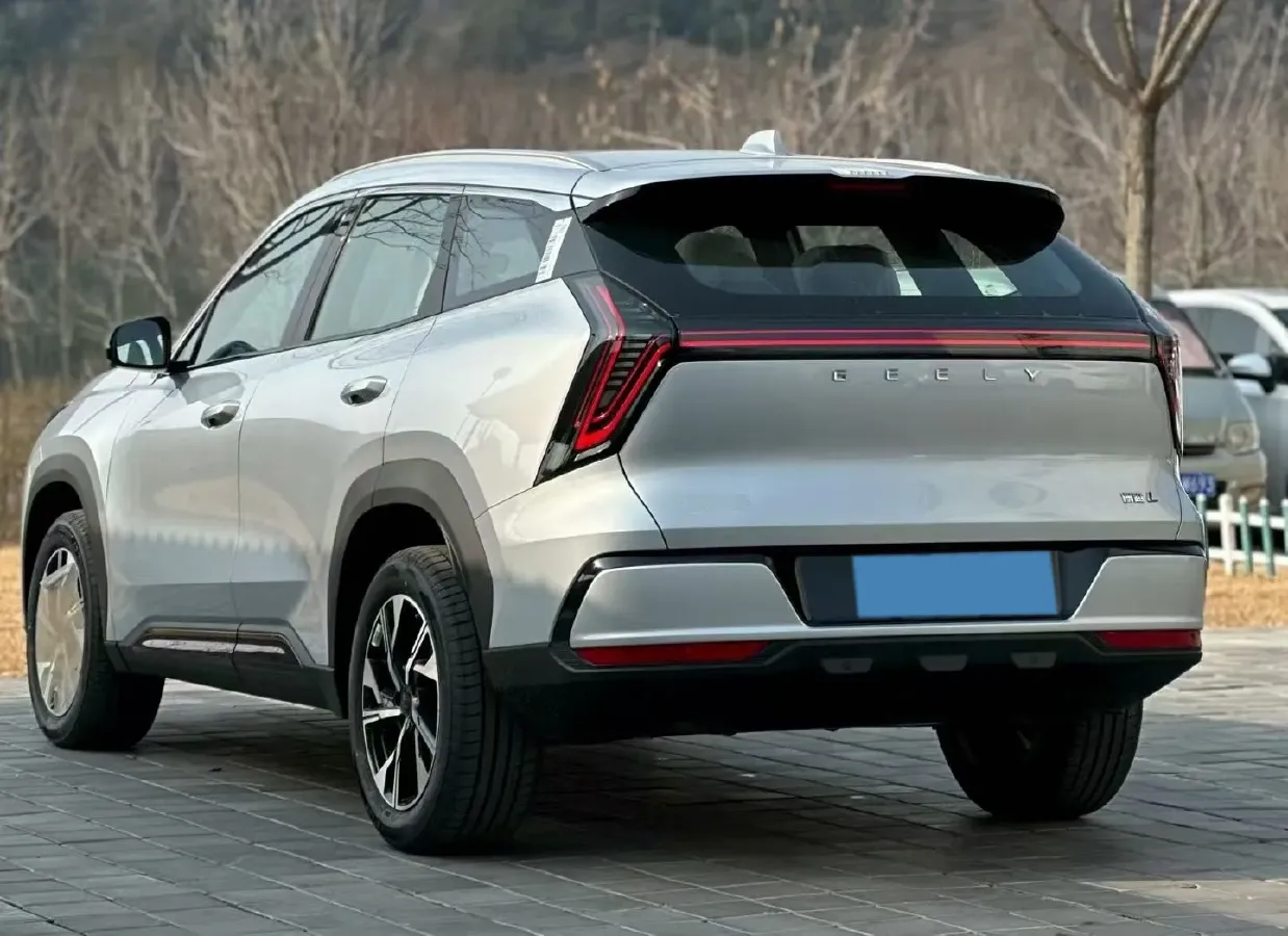 2025 Geely StarRay 1.5T 181HP L4 7DCT,autocango,china used car exporter,china ev exporter,chinese used car exporter,chinese used ev exporter