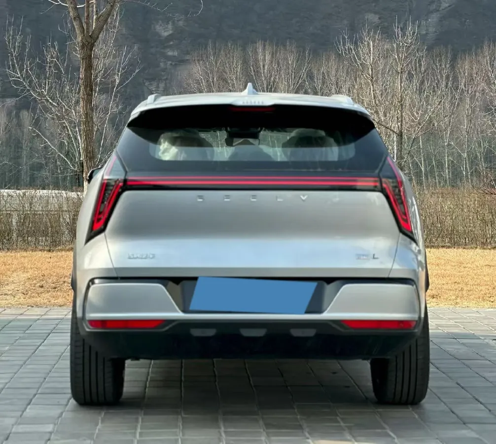 2025 Geely StarRay 1.5T 181HP L4 7DCT,autocango,china used car exporter,china ev exporter,chinese used car exporter,chinese used ev exporter