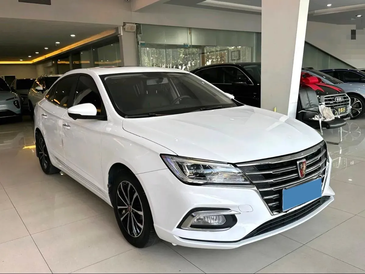 2020 Roewe i5 1.5L 120HP L4 CVT,autocango,china used car exporter,china ev exporter,chinese used car exporter,chinese used ev exporter