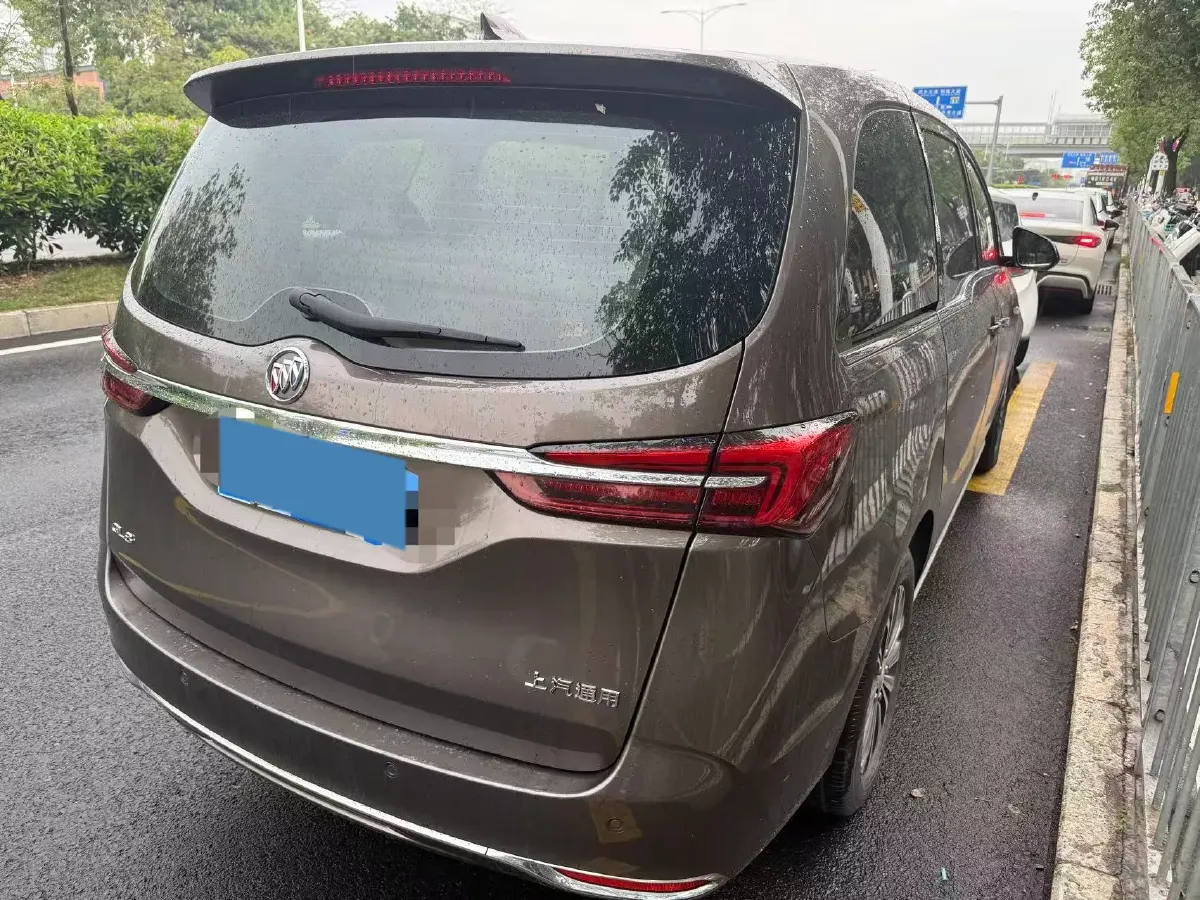 2023 Buick GL8 2.0T 237HP L4 9AT,autocango,china used car exporter,china ev exporter,chinese used car exporter,chinese used ev exporter