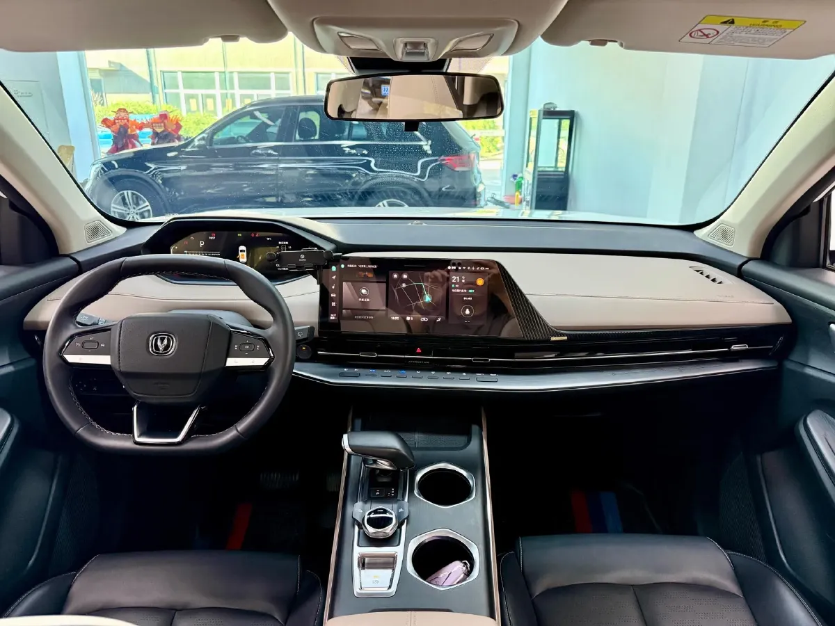 2022 ChangAn Oshan X7 Plus 1.5T 188HP L4 7DCT,autocango,china used car exporter,china ev exporter,chinese used car exporter,chinese used ev exporter