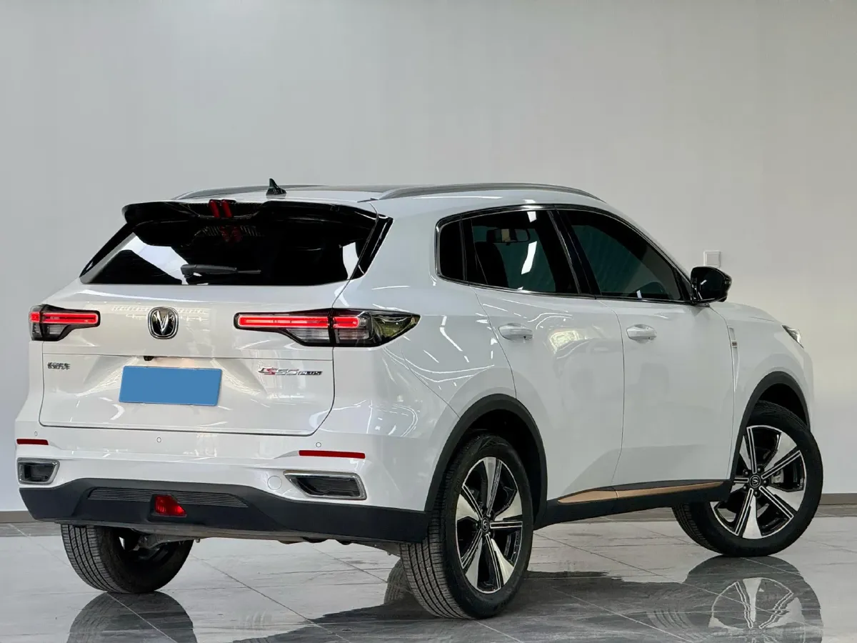 2022 ChangAn Oshan X7 Plus 1.5T 188HP L4 7DCT,autocango,china used car exporter,china ev exporter,chinese used car exporter,chinese used ev exporter