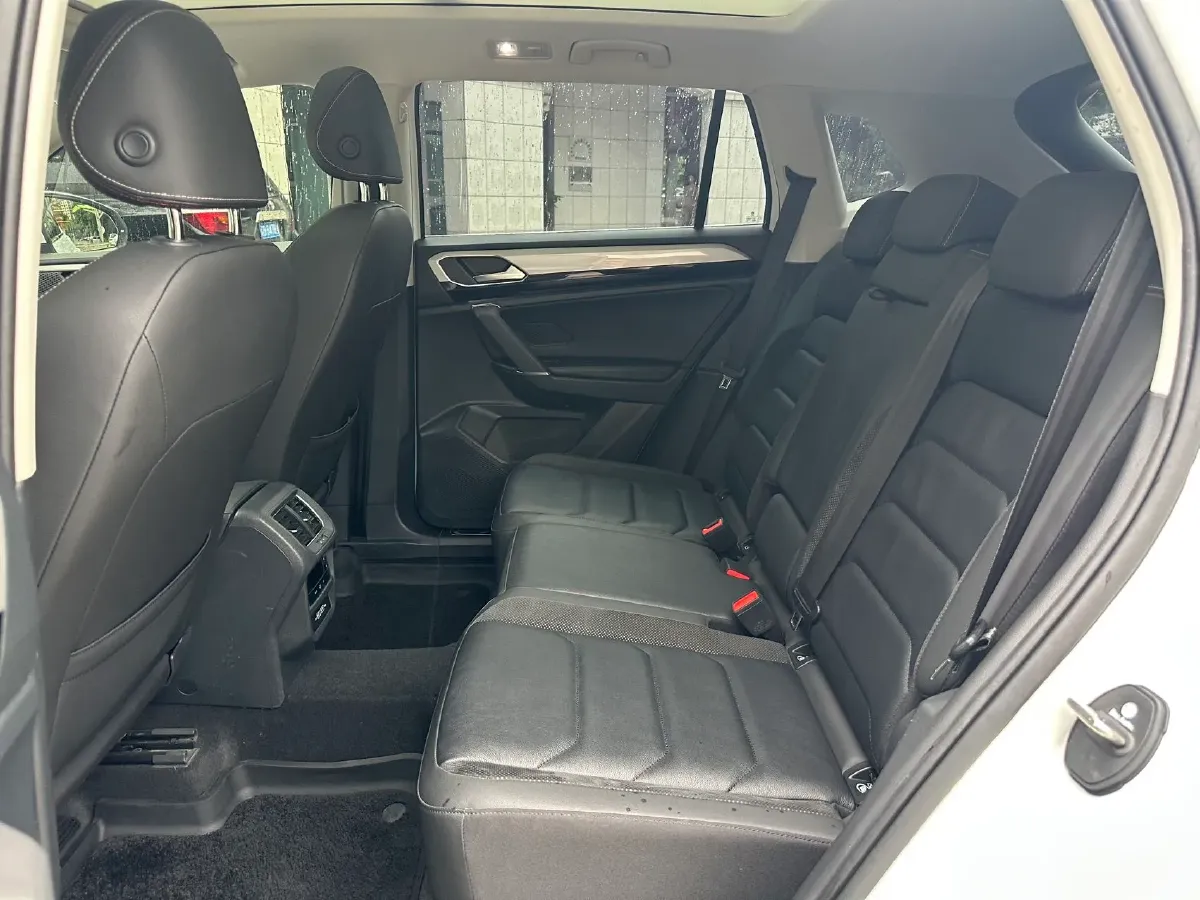 2020 Volkswagen Tayron 2.0T 186HP L4 7DCT,autocango,china used car exporter,china ev exporter,chinese used car exporter,chinese used ev exporter