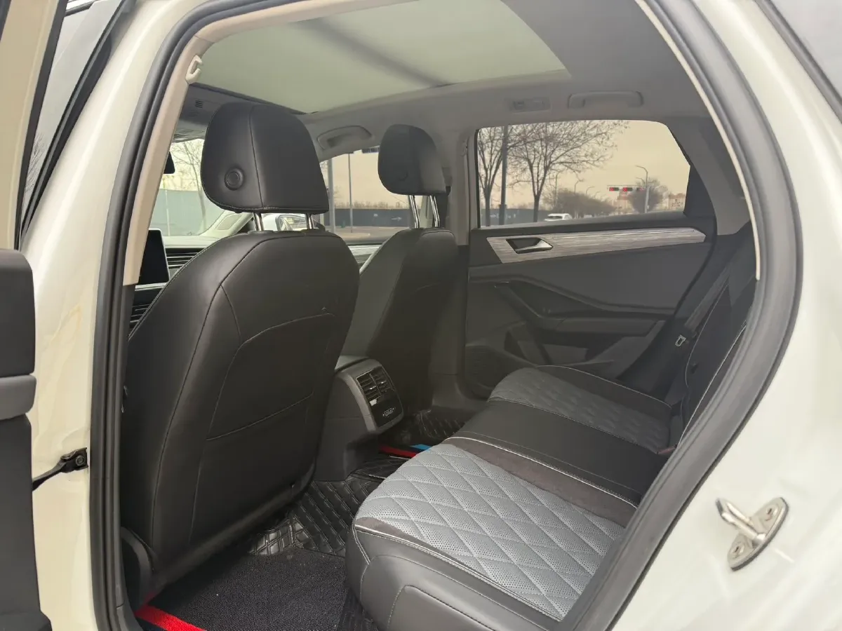 2023 Volkswagen Sagitar 1.5T 160HP L4 7DCT,autocango,china used car exporter,china ev exporter,chinese used car exporter,chinese used ev exporter