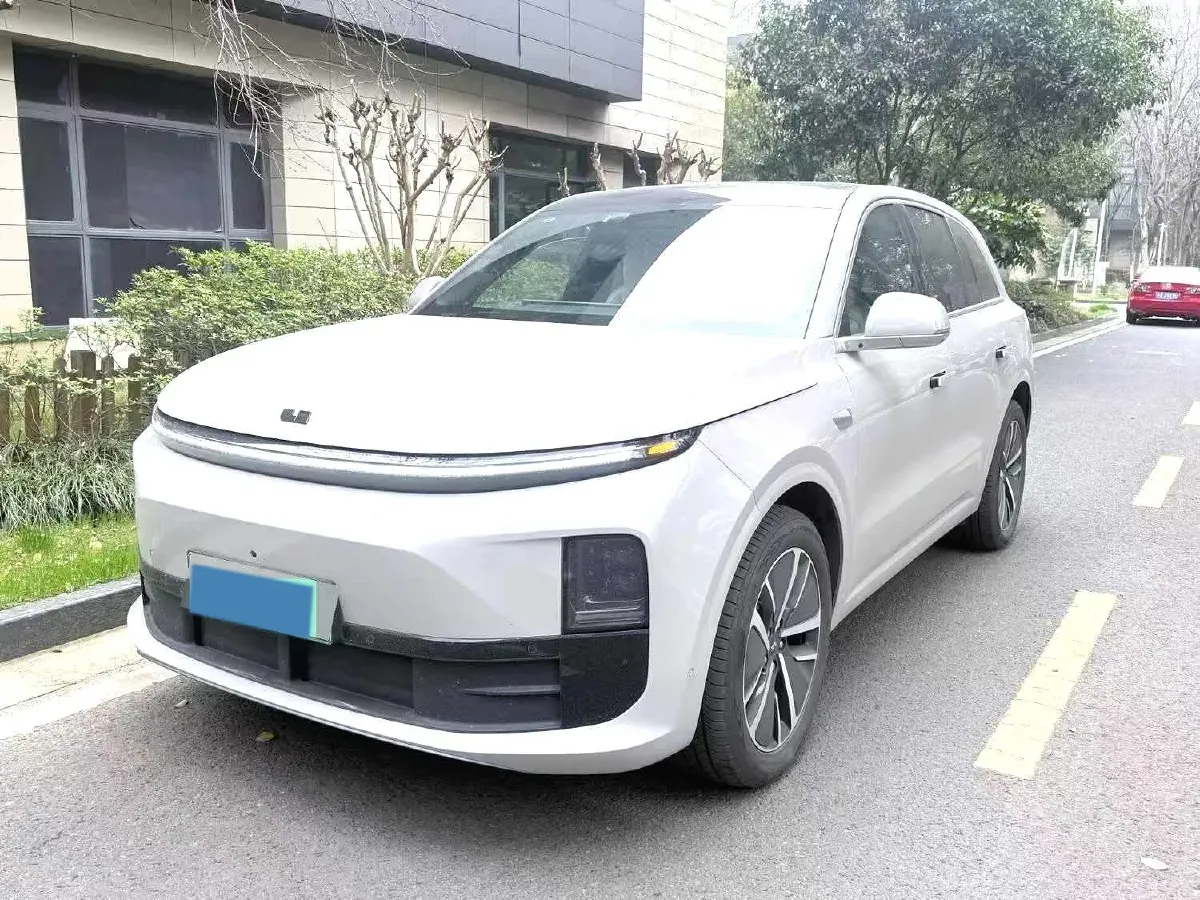 2024 Li L6 Range Extended 154HP L4 REEV 36.8KWH,autocango,china used car exporter,china ev exporter,chinese used car exporter,chinese used ev exporter