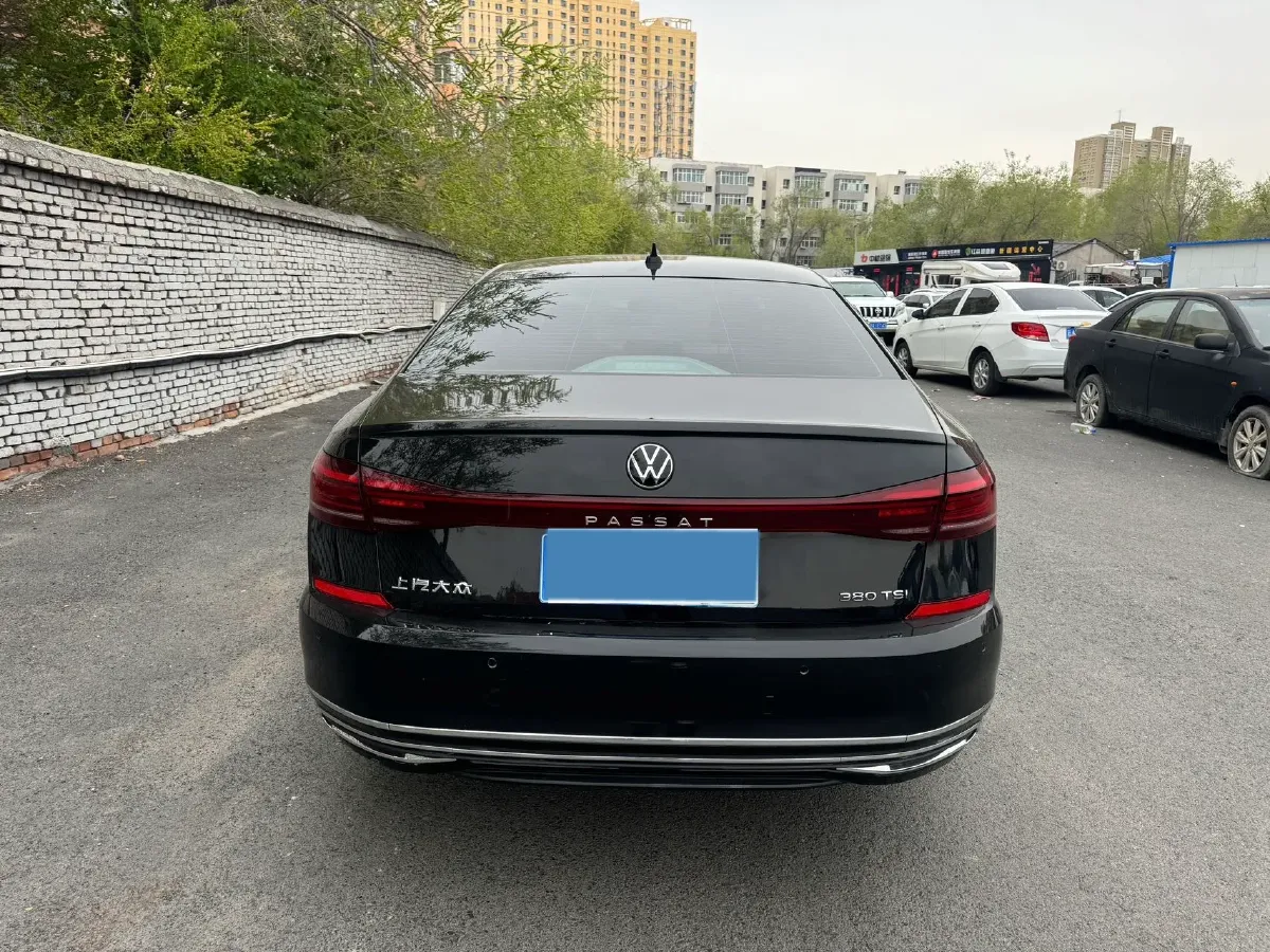 2023 Volkswagen Passat 2.0T 186HP L4 7DCT,autocango,china used car exporter,china ev exporter,chinese used car exporter,chinese used ev exporter