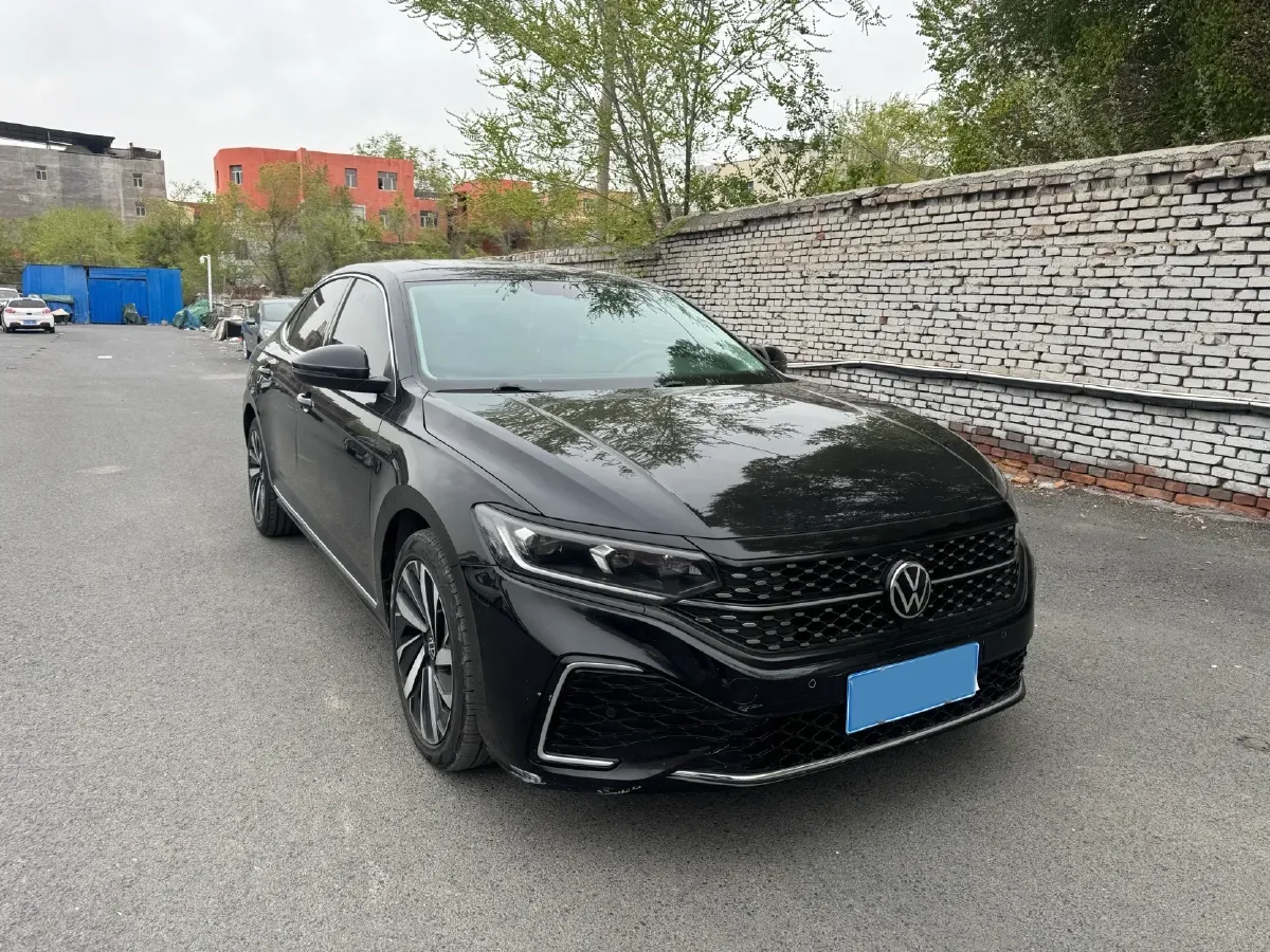 2023 Volkswagen Passat 2.0T 186HP L4 7DCT,autocango,china used car exporter,china ev exporter,chinese used car exporter,chinese used ev exporter