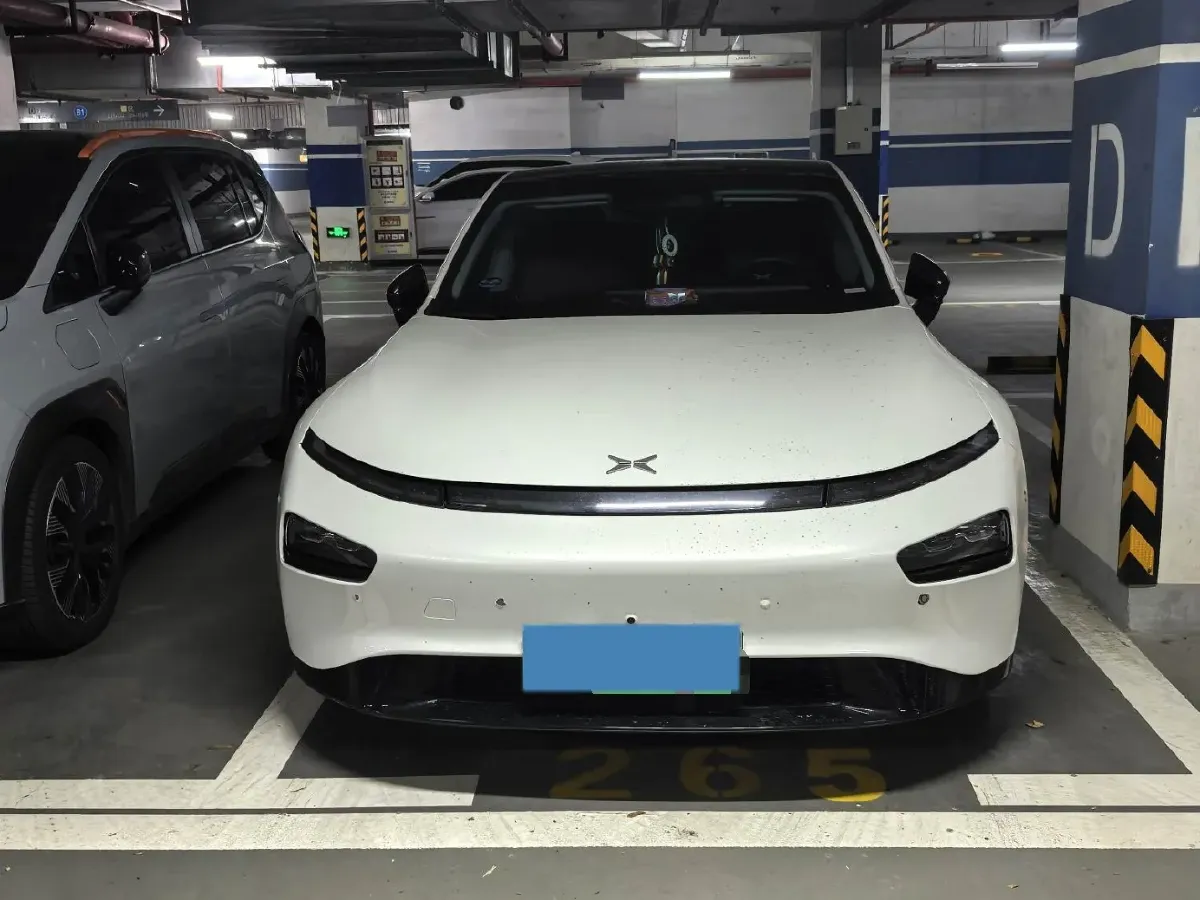 2020 DS 7 1.6T 215HP L4 8AT,autocango,china used car exporter,china ev exporter,chinese used car exporter,chinese used ev exporter