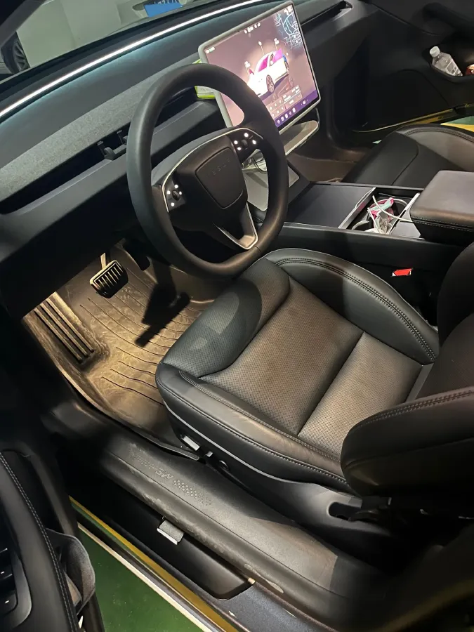 2025 Tesla Model 3 BEV 62.5KWH,autocango,china used car exporter,china ev exporter,chinese used car exporter,chinese used ev exporter