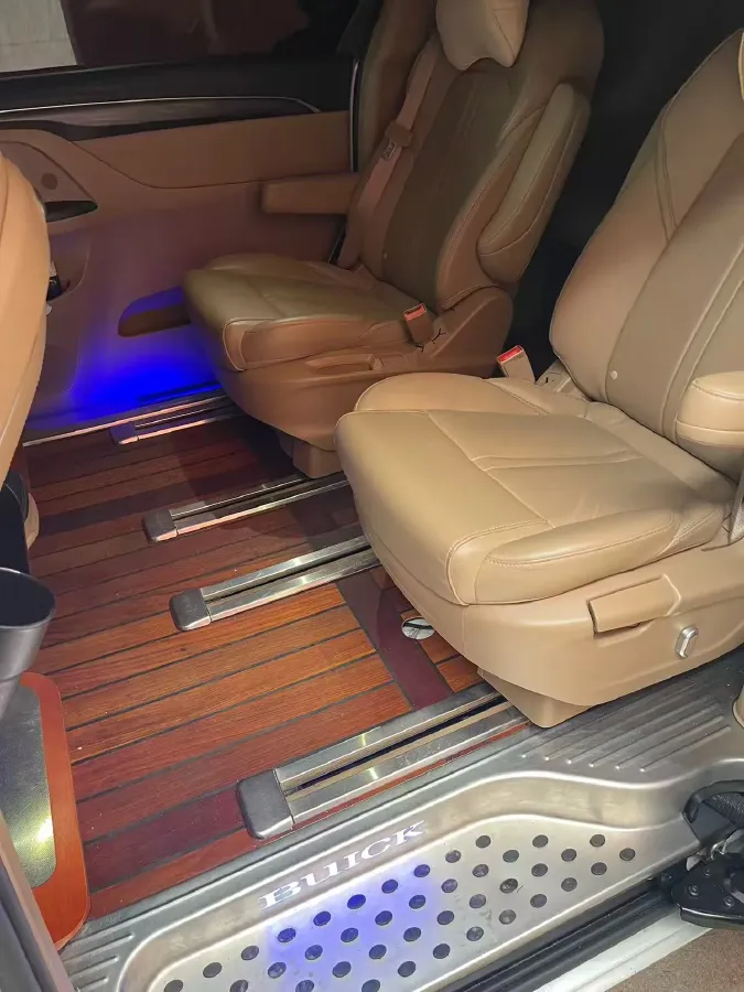 2020 Buick GL8 2.0T 237HP L4 9AT,autocango,china used car exporter,china ev exporter,chinese used car exporter,chinese used ev exporter