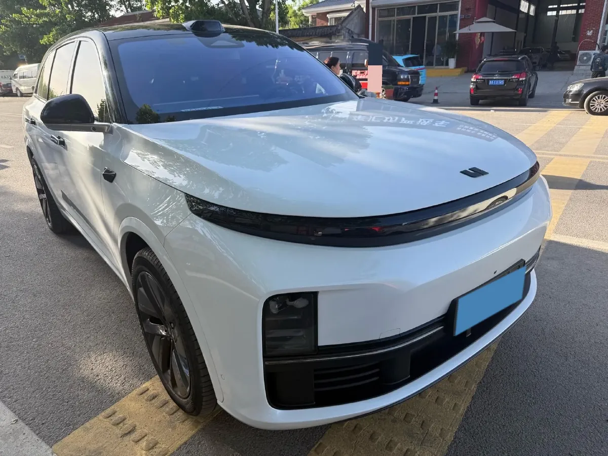 2023 Li L7 Range Extended 154HP REEV 40.9KWH,autocango,china used car exporter,china ev exporter,chinese used car exporter,chinese used ev exporter