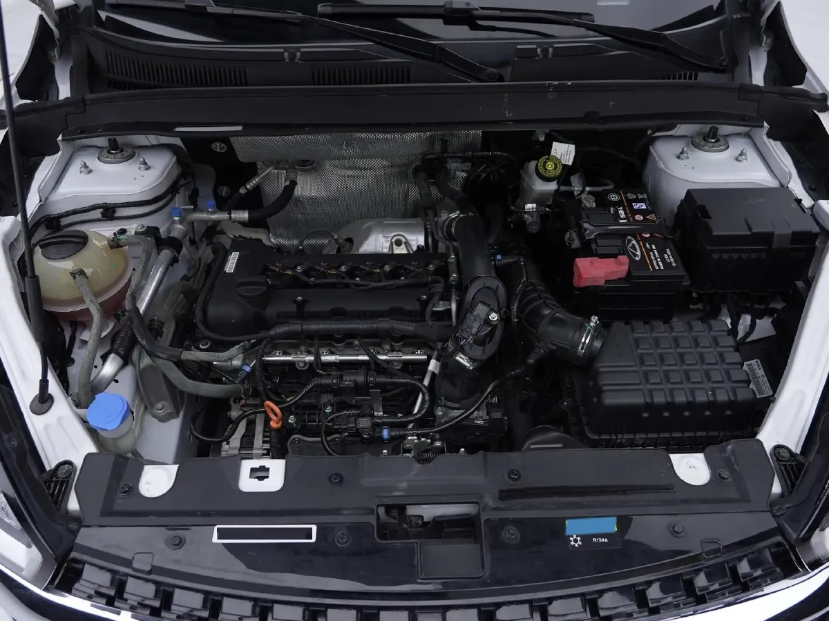 2020 Chery Tiggo 8 1.5T 156HP L4 6MT,autocango,china used car exporter,china ev exporter,chinese used car exporter,chinese used ev exporter