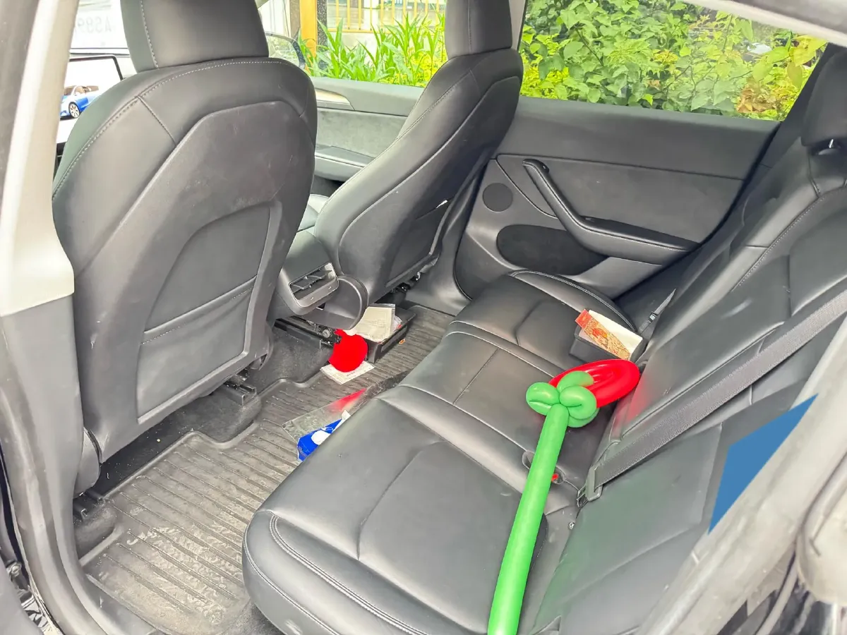 2022 Tesla Model Y BEV 60KWH,autocango,china used car exporter,china ev exporter,chinese used car exporter,chinese used ev exporter