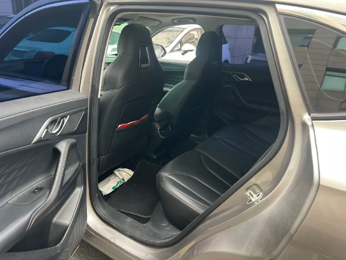 2023 Roewe RX5 1.5T 188HP L4 7DCT,autocango,china used car exporter,china ev exporter,chinese used car exporter,chinese used ev exporter