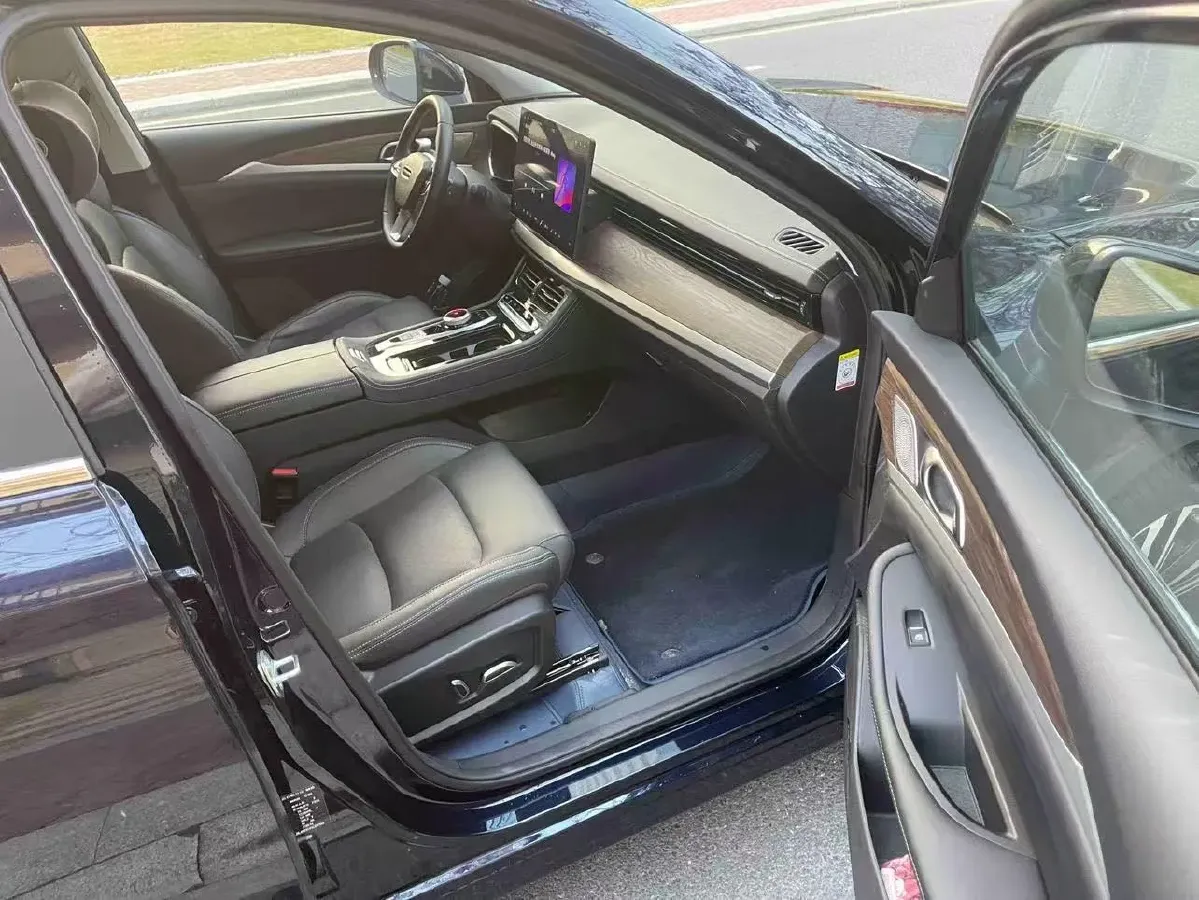 2024 Skyworth HT-i 1.5L 110HP L4 E-CVT PHEV 21.68KWH,autocango,china used car exporter,china ev exporter,chinese used car exporter,chinese used ev exporter