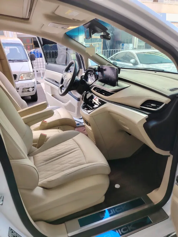 2023 Buick GL8 2.0T 237HP L4 9AT,autocango,china used car exporter,china ev exporter,chinese used car exporter,chinese used ev exporter