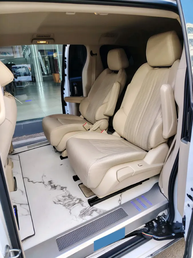 2023 Buick GL8 2.0T 237HP L4 9AT,autocango,china used car exporter,china ev exporter,chinese used car exporter,chinese used ev exporter