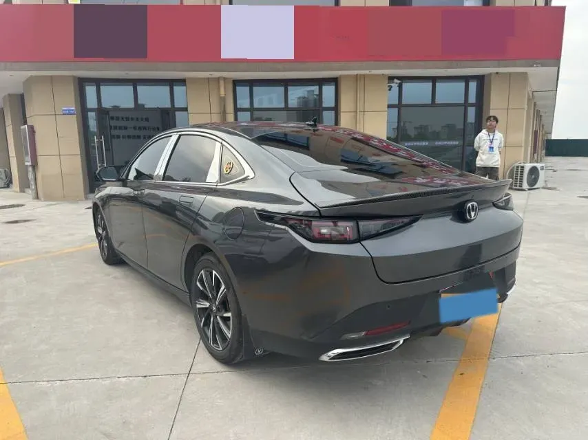 2025 ChangAn Eado 1.5T 192HP L4 7DCT,autocango,china used car exporter,china ev exporter,chinese used car exporter,chinese used ev exporter