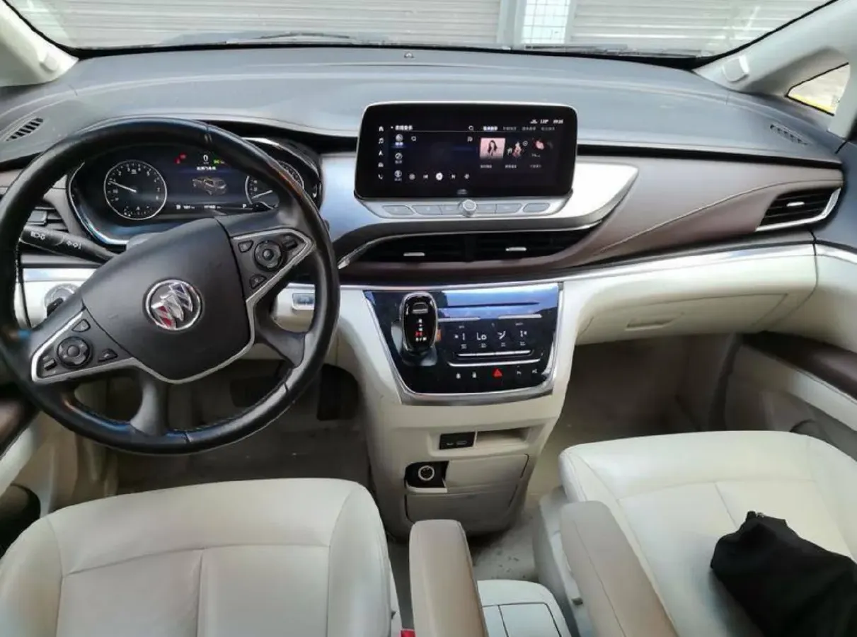 2021 Buick GL8 2.0T 237HP L4 9AT,autocango,china used car exporter,china ev exporter,chinese used car exporter,chinese used ev exporter