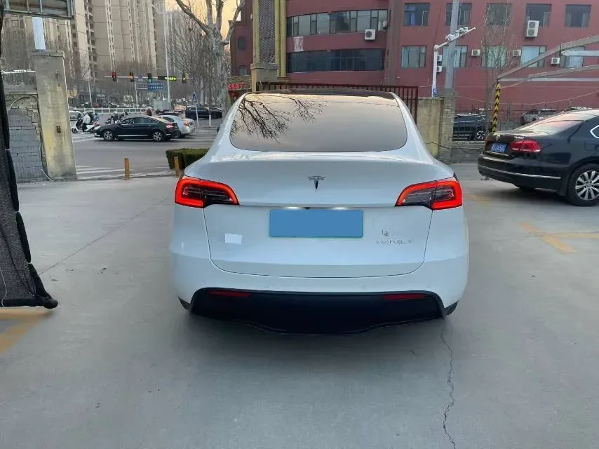 2022 Tesla Model Y BEV 60KWH,autocango,china used car exporter,china ev exporter,chinese used car exporter,chinese used ev exporter