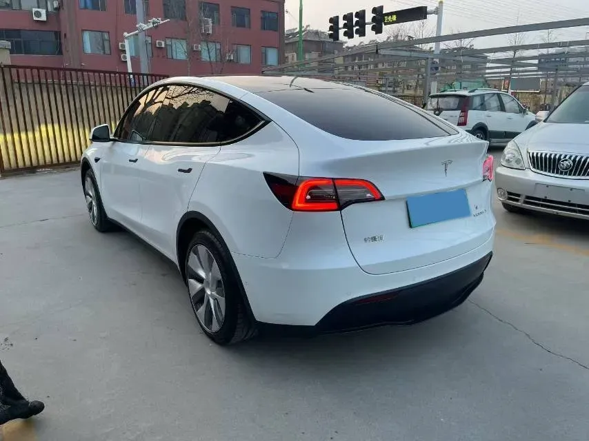 2022 Tesla Model Y BEV 60KWH,autocango,china used car exporter,china ev exporter,chinese used car exporter,chinese used ev exporter