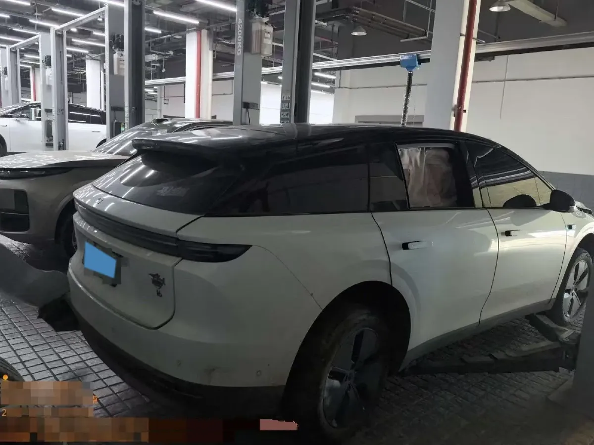 2025 Li i8 BEV,autocango,china used car exporter,china ev exporter,chinese used car exporter,chinese used ev exporter