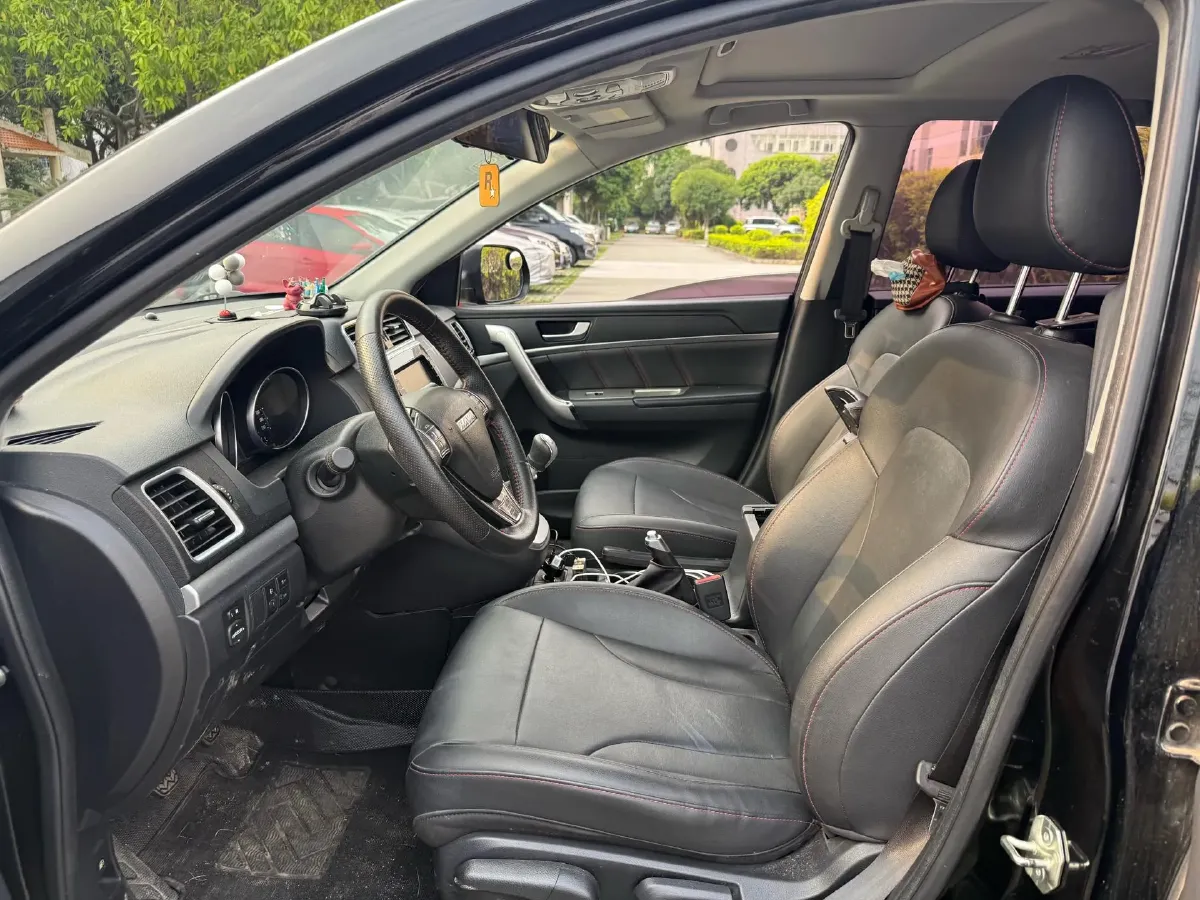 2019 Haval M6 1.5T 150HP L4 6MT,autocango,china used car exporter,china ev exporter,chinese used car exporter,chinese used ev exporter