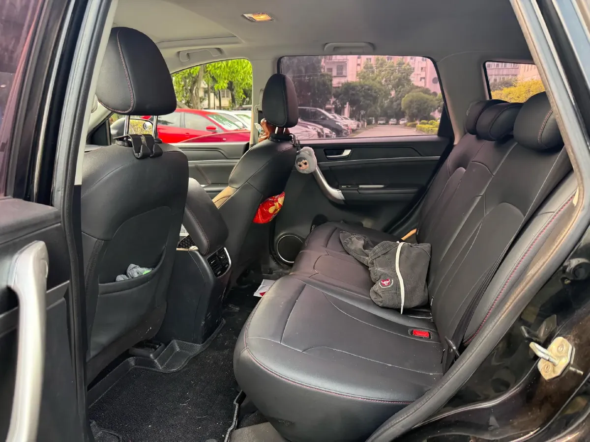 2019 Haval M6 1.5T 150HP L4 6MT,autocango,china used car exporter,china ev exporter,chinese used car exporter,chinese used ev exporter