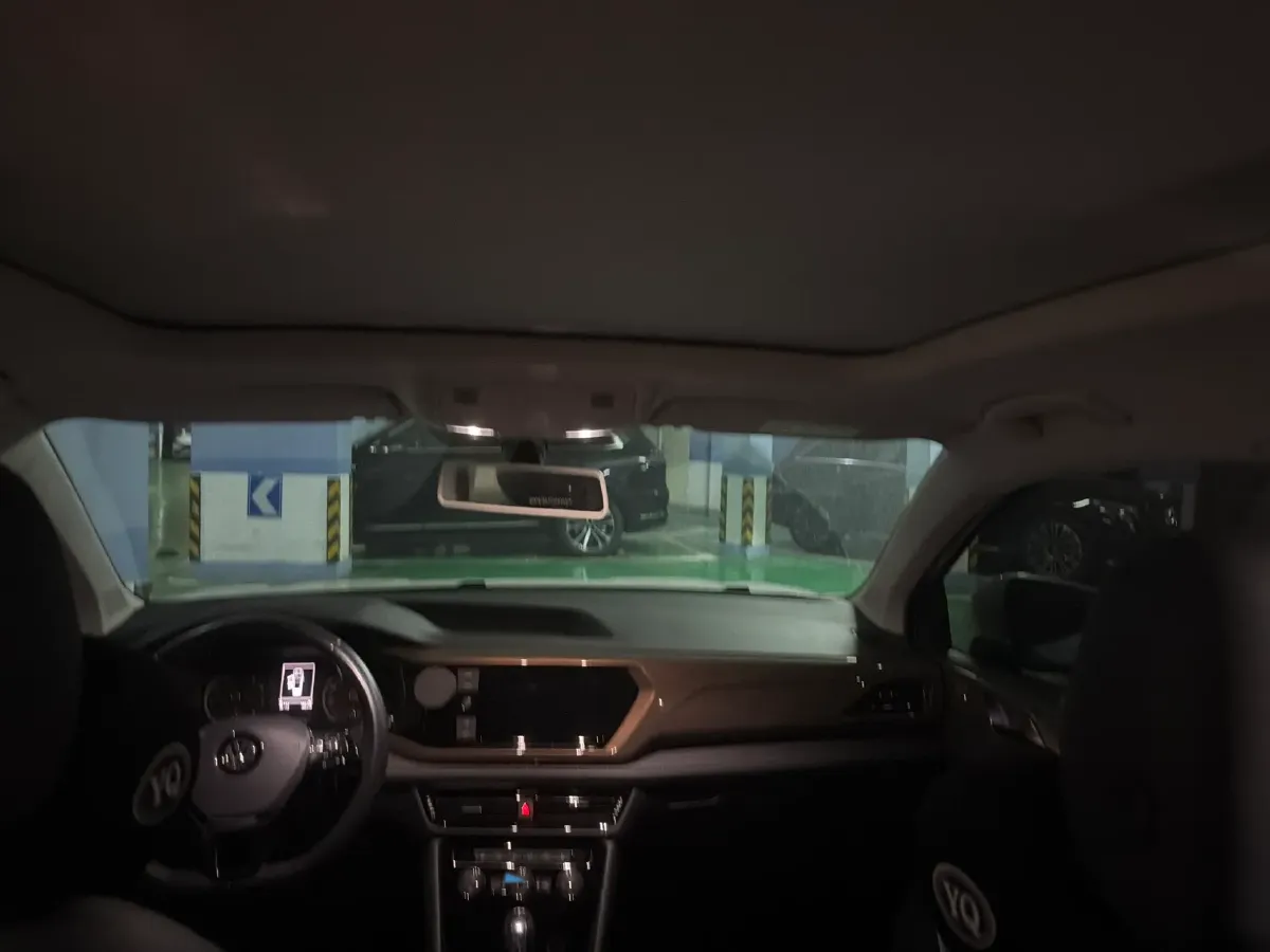 2019 MINI MINI 1.5T 102HP L3 7DCT,autocango,china used car exporter,china ev exporter,chinese used car exporter,chinese used ev exporter