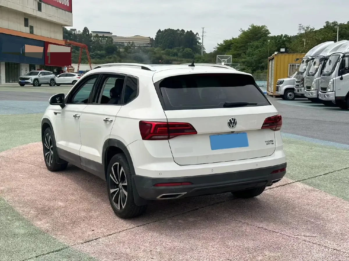 2019 MINI MINI 1.5T 102HP L3 7DCT,autocango,china used car exporter,china ev exporter,chinese used car exporter,chinese used ev exporter