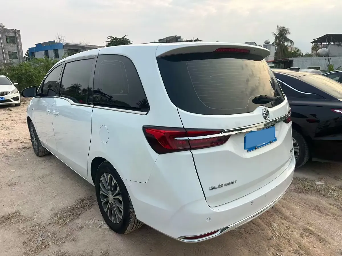 2021 Buick GL8 2.0T 237HP L4 9AT,autocango,china used car exporter,china ev exporter,chinese used car exporter,chinese used ev exporter