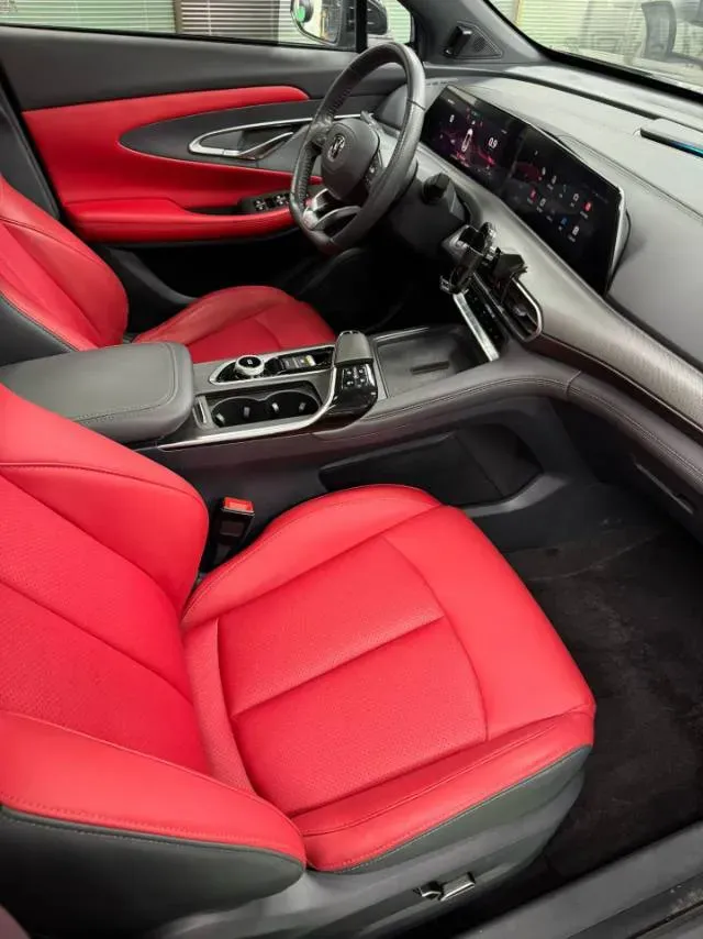 2020 ChangAn UNI-T 1.5T 180HP L4 7DCT,autocango,china used car exporter,china ev exporter,chinese used car exporter,chinese used ev exporter