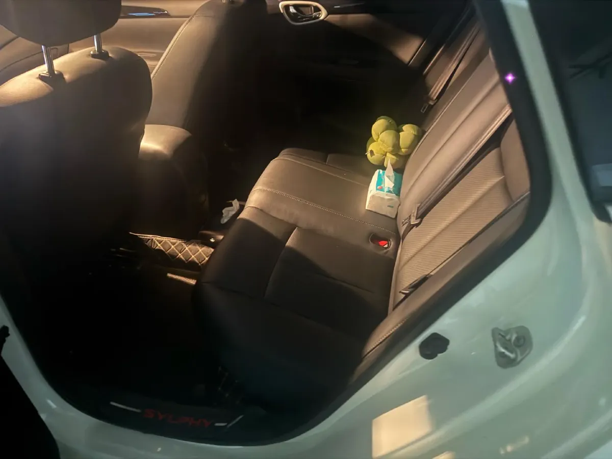 2022 Nissan Sylphy 1.6L 122HP L4 CVT,autocango,china used car exporter,china ev exporter,chinese used car exporter,chinese used ev exporter